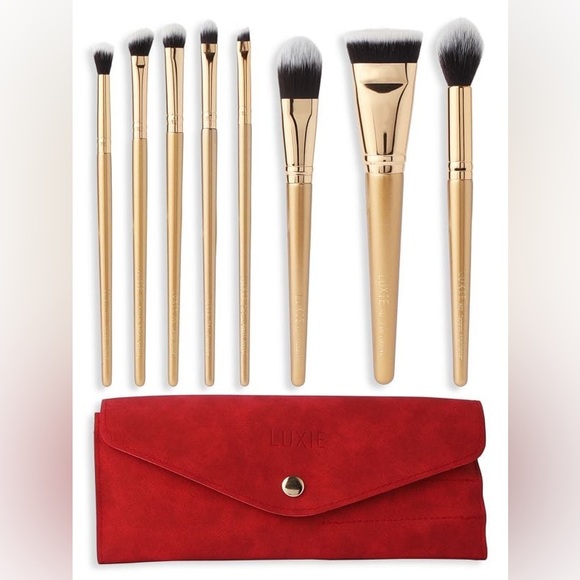 Luxie Other - SOLD LUXIE
8-Piece Glitter & Gold Brush Set